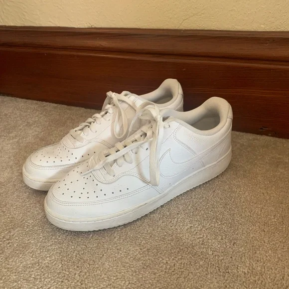 Nike Men's White Sneakers - Picture 1 of 2